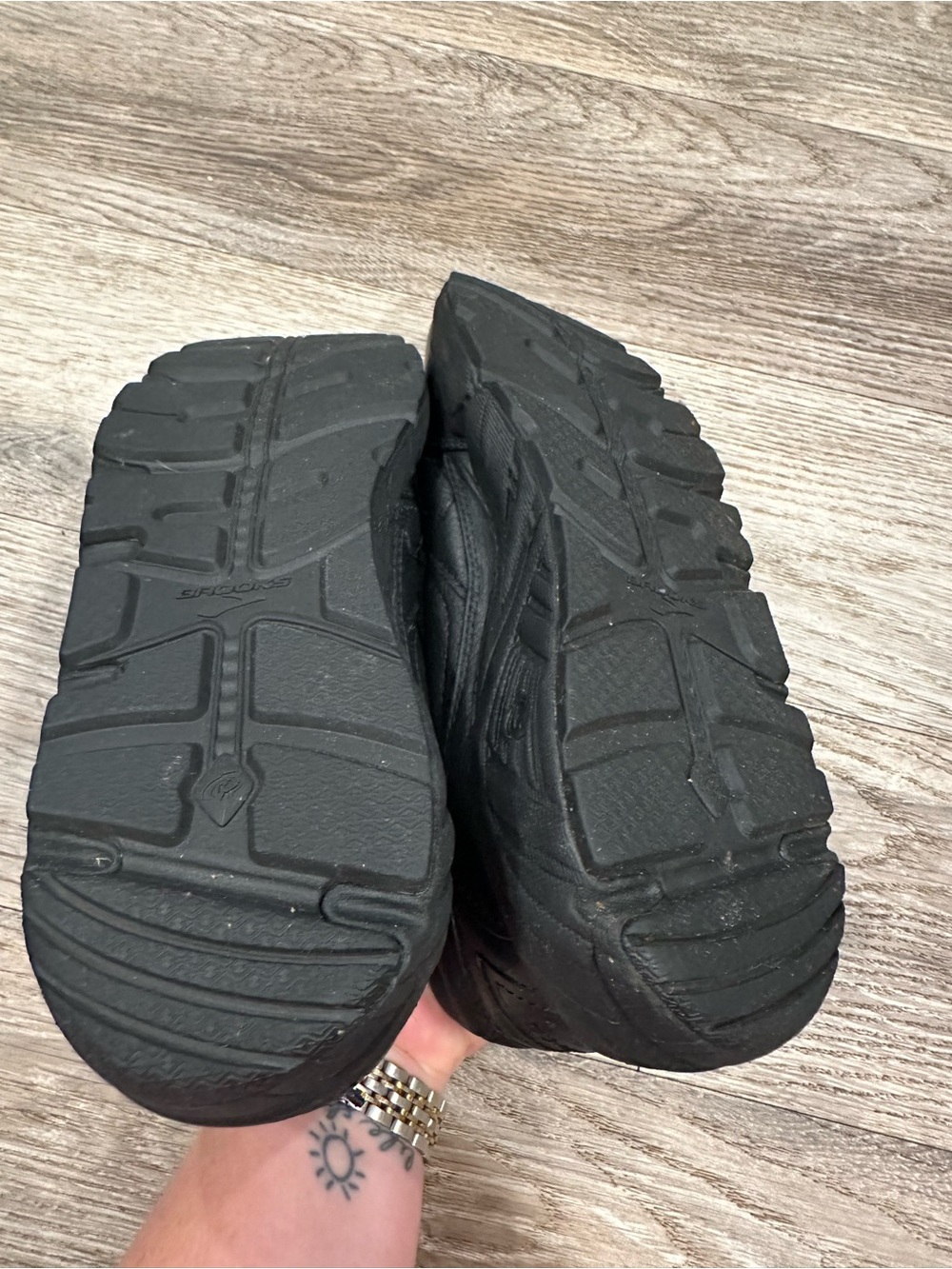 Men's Black Brooks Leather Lace-Up Comfort Sneakers- Addiction Walker style - Picture 4 of 4